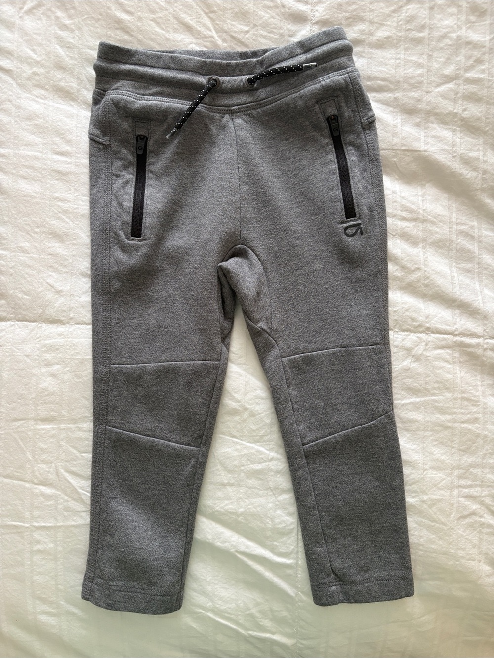 Gap Fit Gray Kids Jogger Pants with Zip Pockets, Size 2Y
